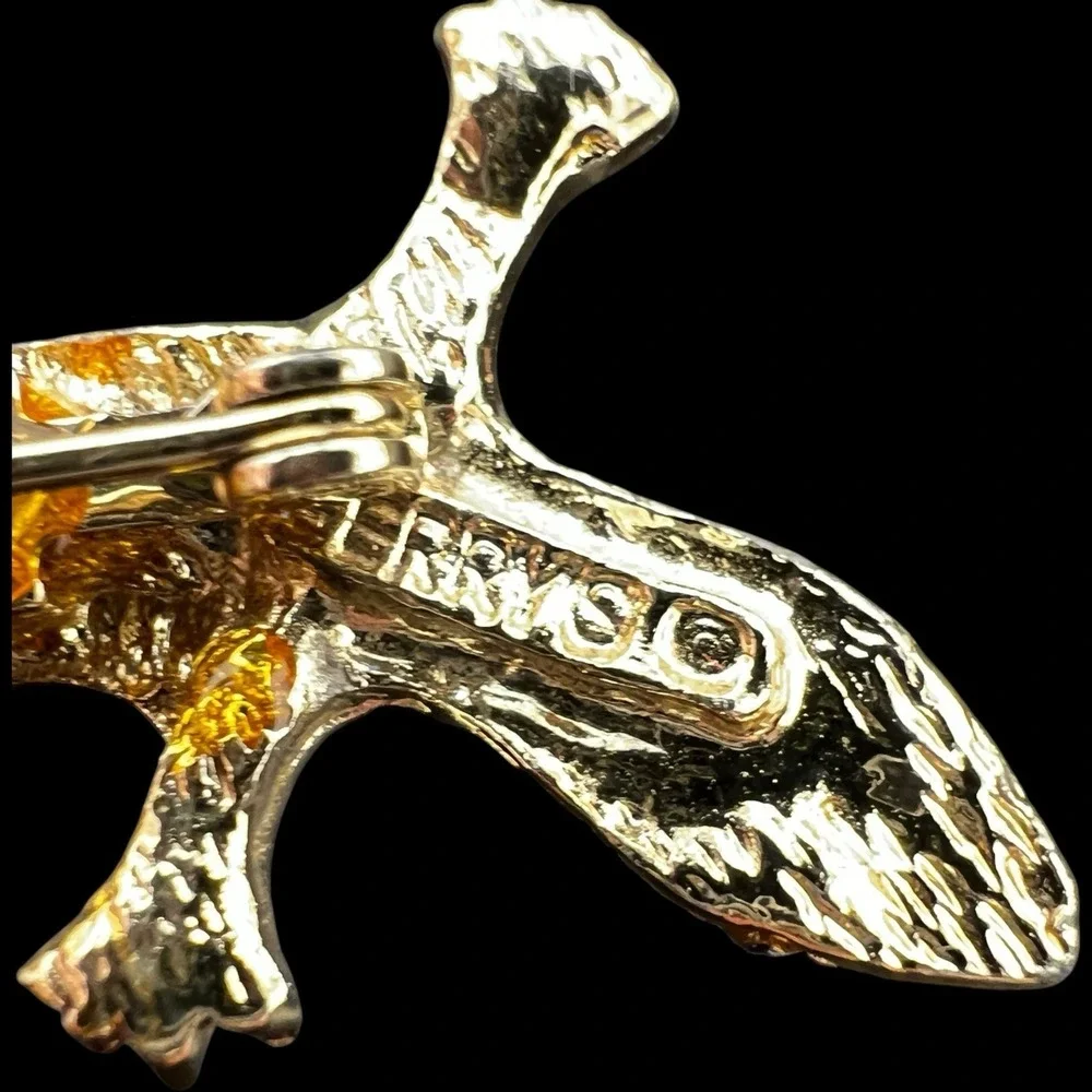 Vintage Lizard Gecko Salamander Gold Tone Red Eyes‎ Signed Gerry Brooch